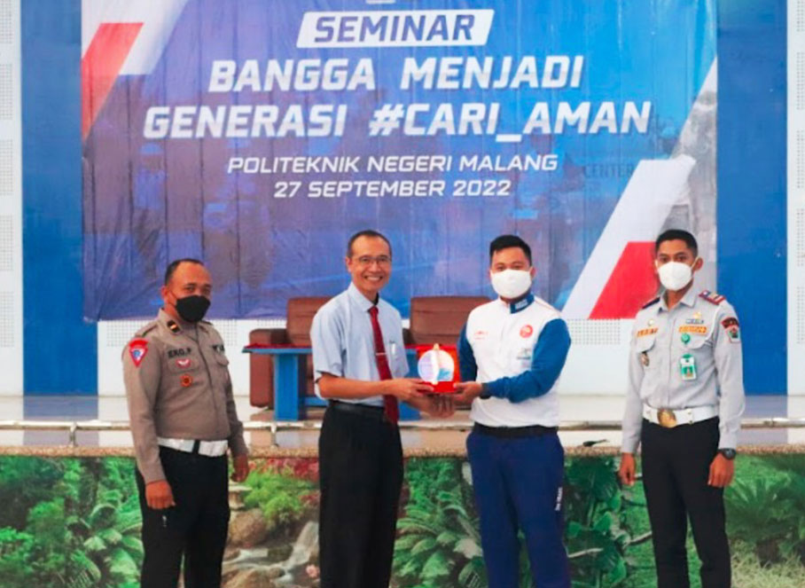 Bangga Menjadi Generasi #Cari_Aman, MPM Honda Jatim Ajak Mahasiswa Peduli Keselamatan Berkendara