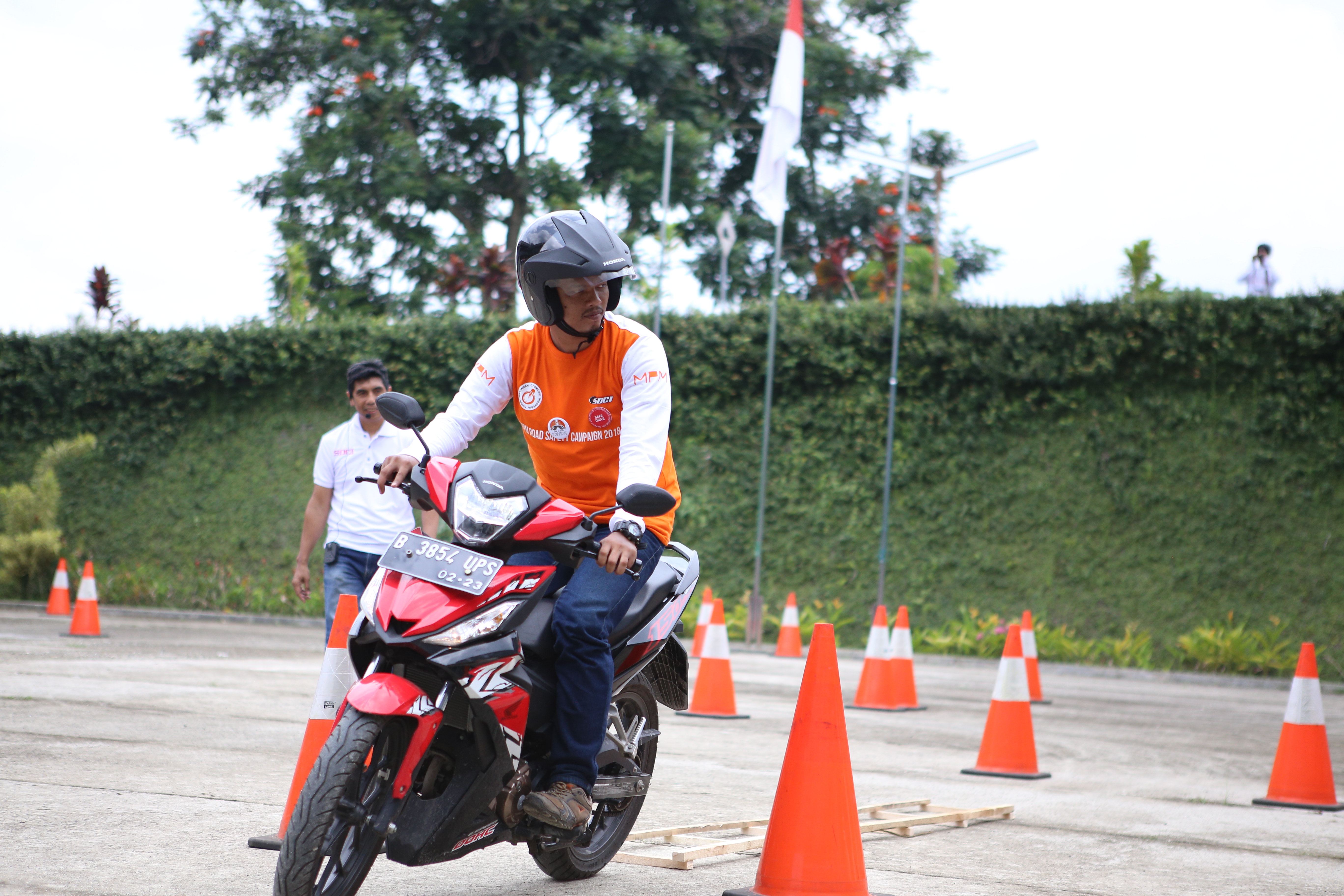 SAFETY RIDING CLASS BERSAMA FORUM WARTAWAN OTOMOTIF
